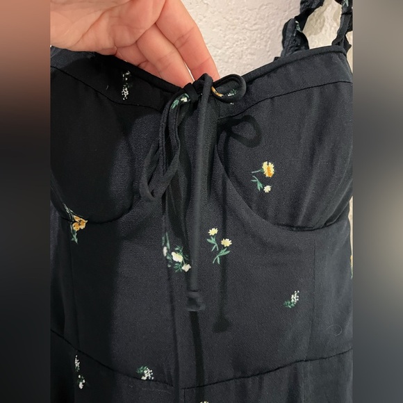 Wild Fable Women's Black and Yellow Jumpsuit size med - Picture 6 of 12